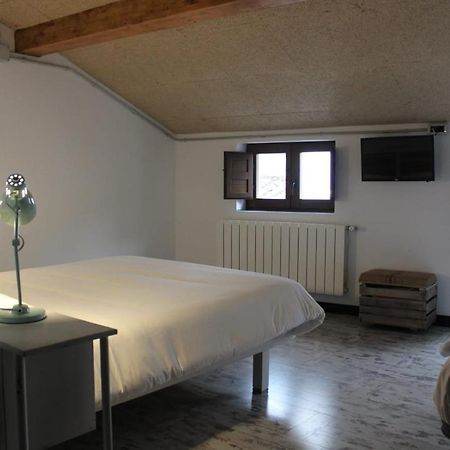 Green River Hostel Куенка Екстериор снимка