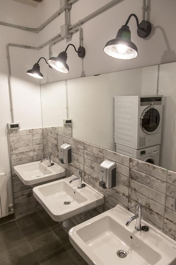 Green River Hostel Куенка Екстериор снимка