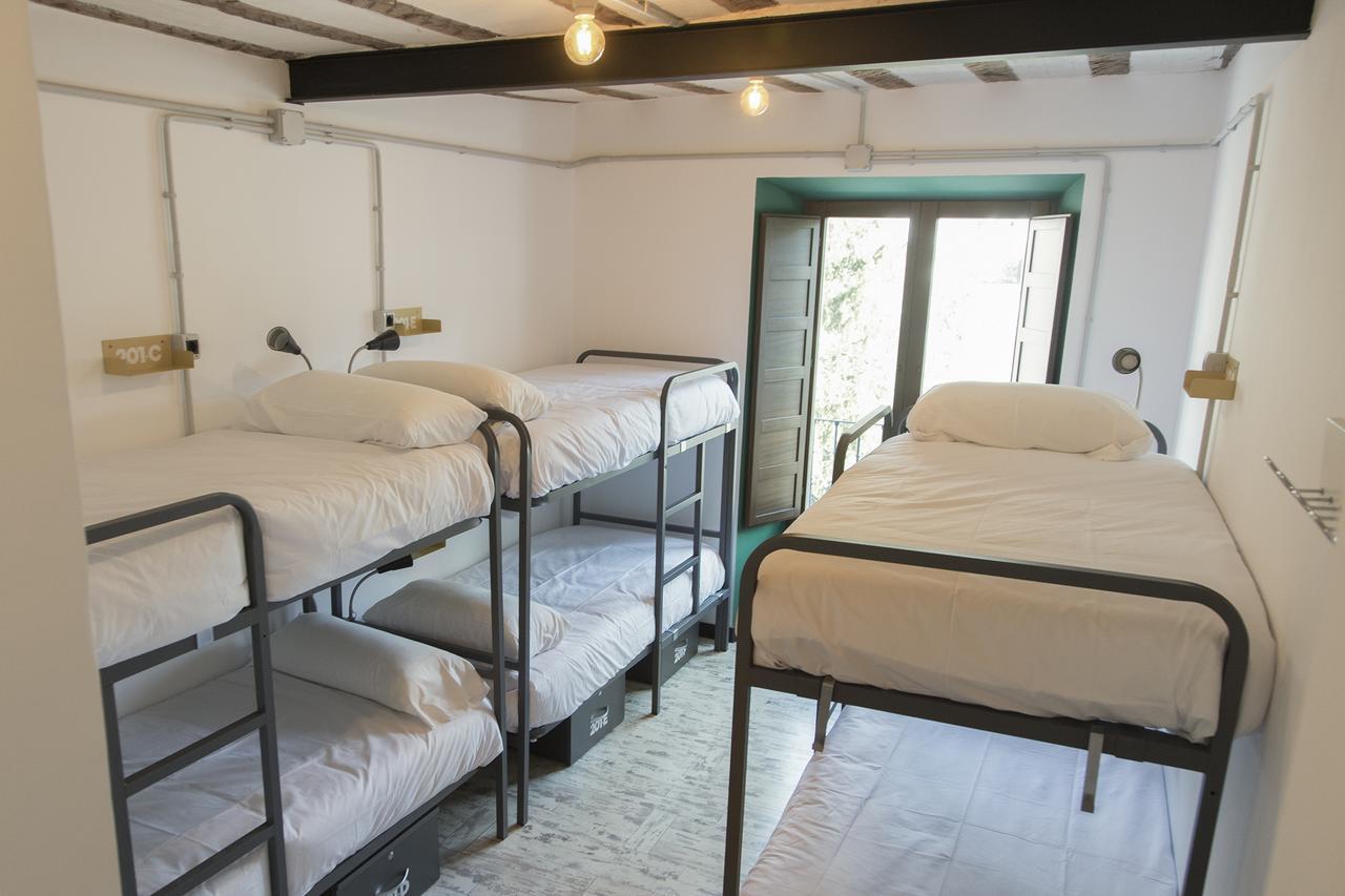 Green River Hostel Куенка Екстериор снимка
