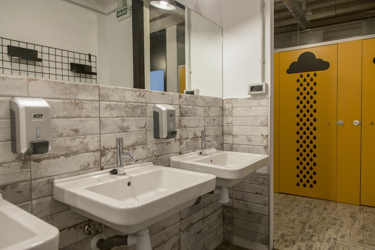 Green River Hostel Куенка Екстериор снимка