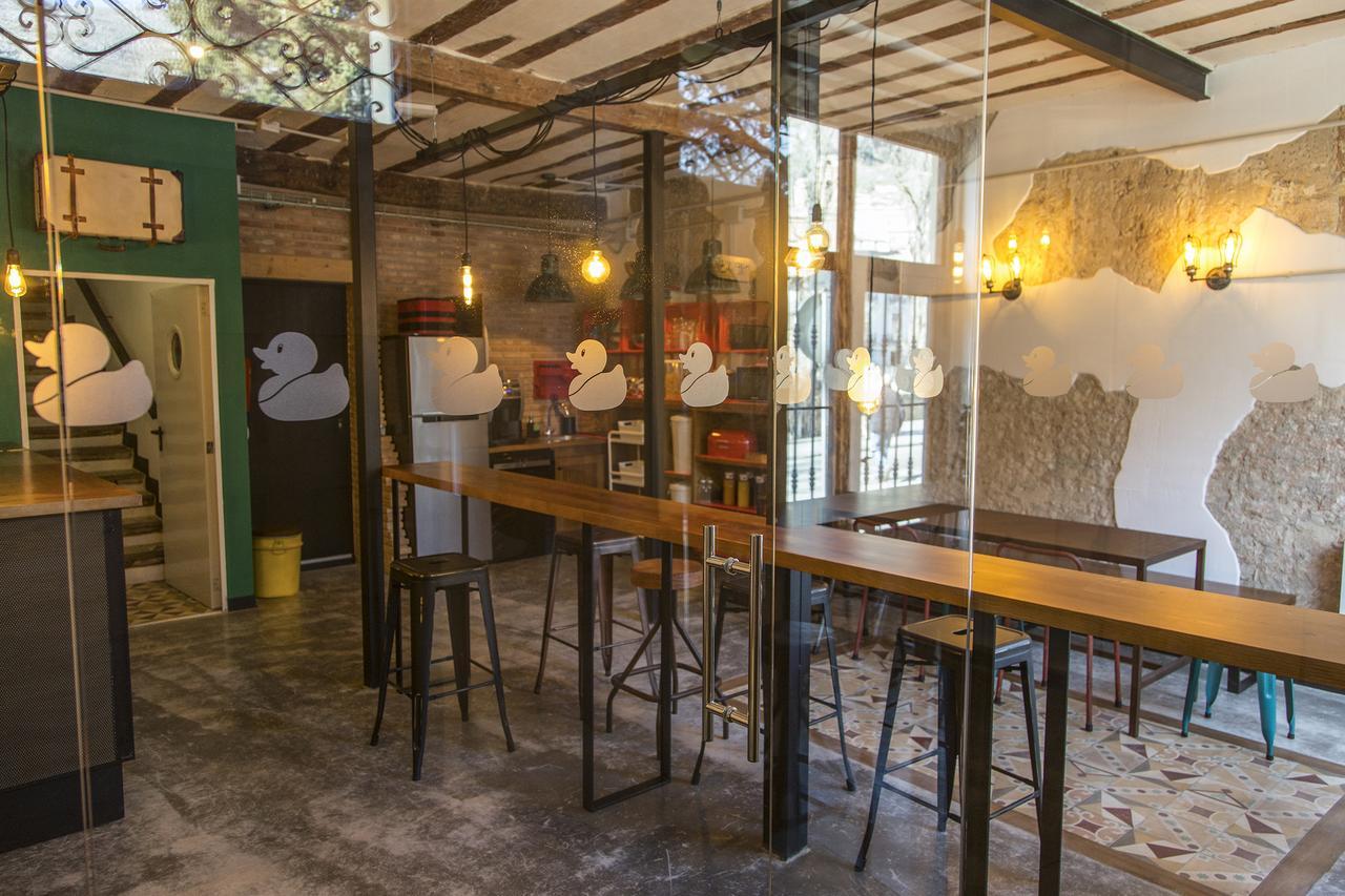 Green River Hostel Куенка Екстериор снимка