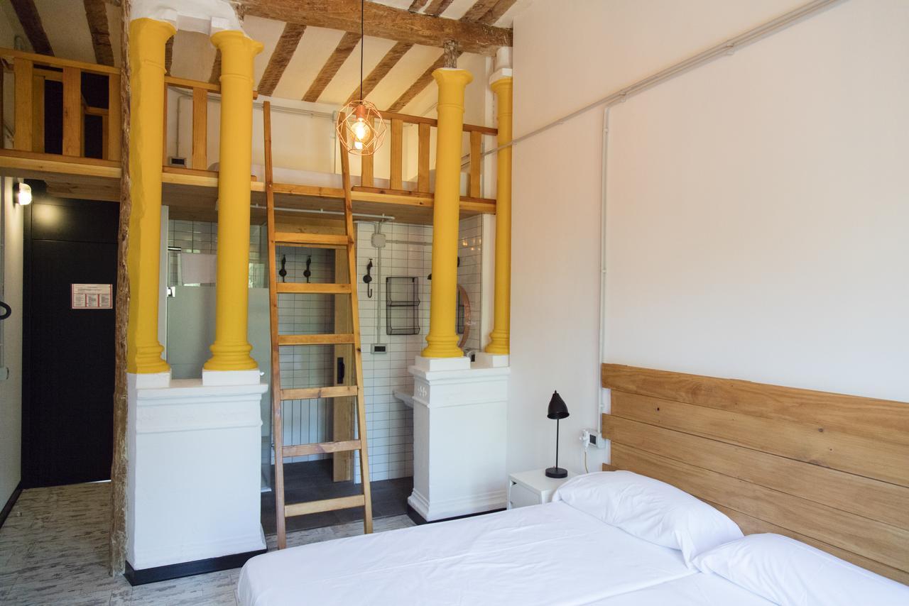 Green River Hostel Куенка Екстериор снимка